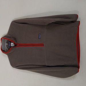 Patagonia Men's Size Small 1/2 zip Long Sleeve  Fleece Pull over
